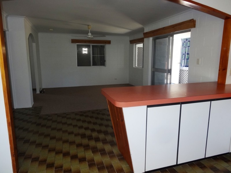 47 Myles Street, Bowen QLD 4805