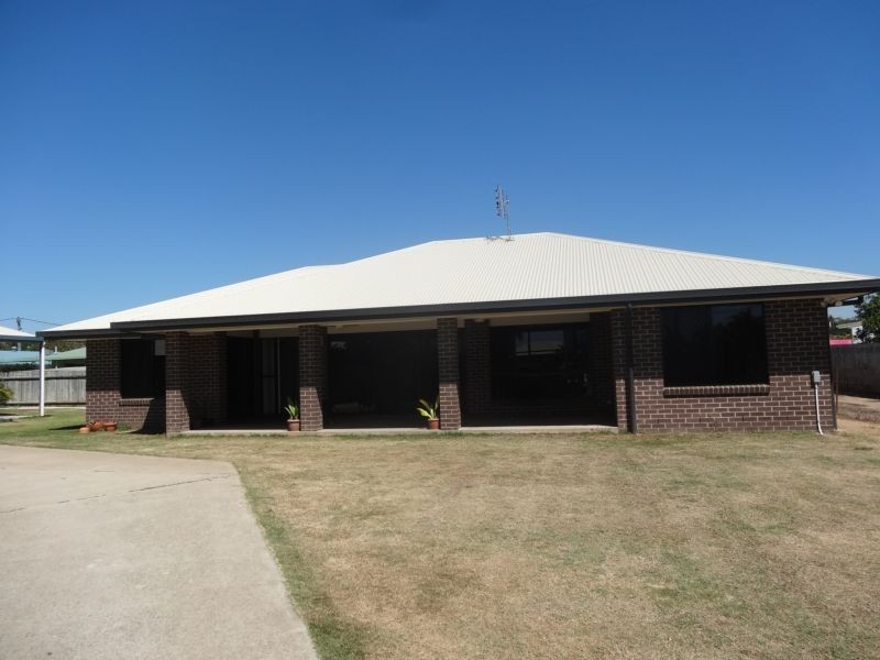 8 Schilling Court, Bowen QLD 4805