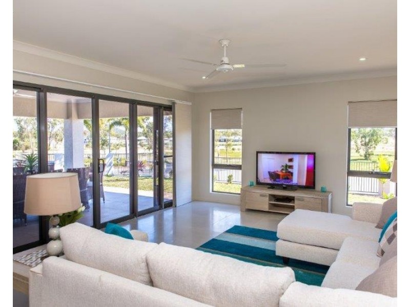 1 Fairway Drive, Bowen QLD 4805