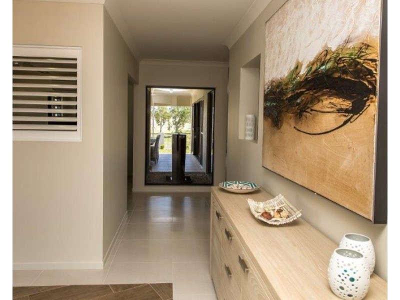 1 Fairway Drive, Bowen QLD 4805