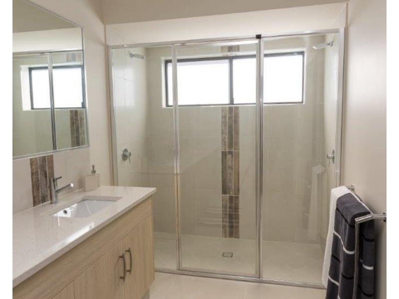 1 Fairway Drive, Bowen QLD 4805