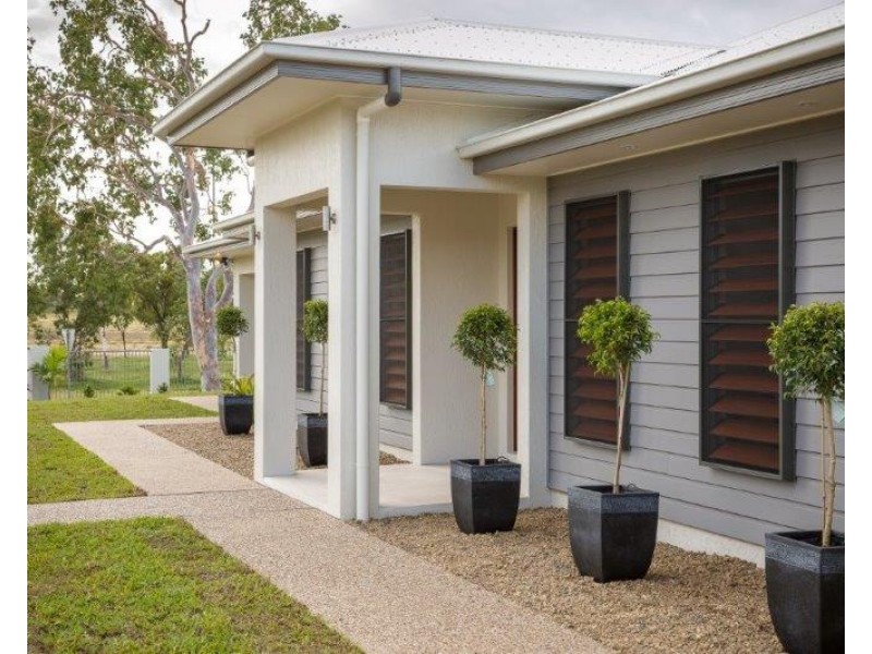 1 Fairway Drive, Bowen QLD 4805