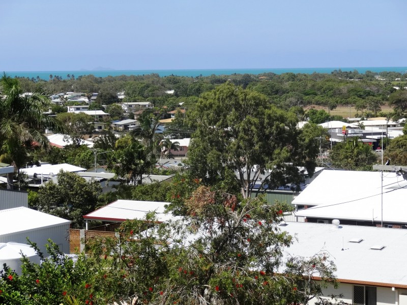 1 Pilcher Place, Bowen QLD 4805