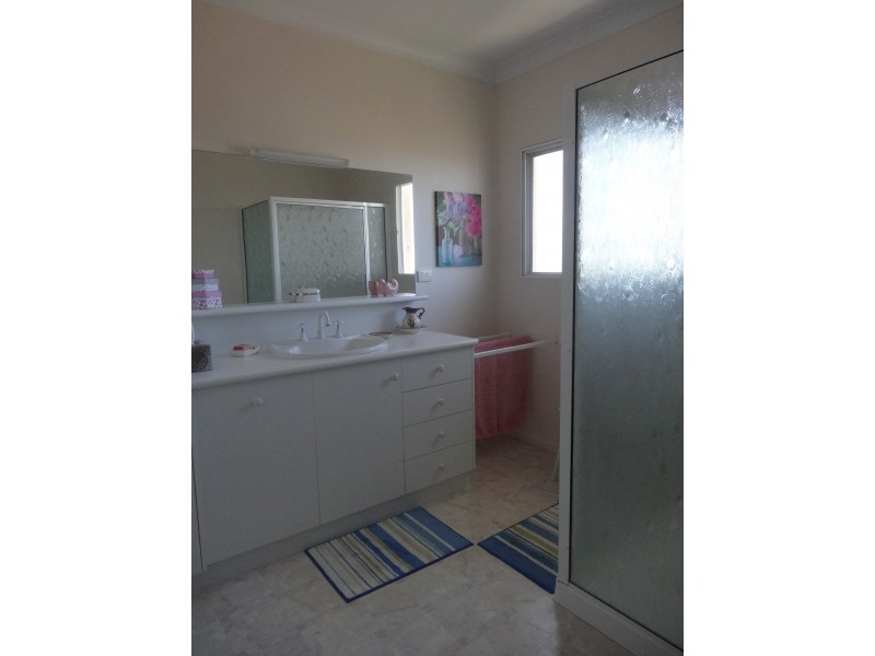 1 Pilcher Place, Bowen QLD 4805