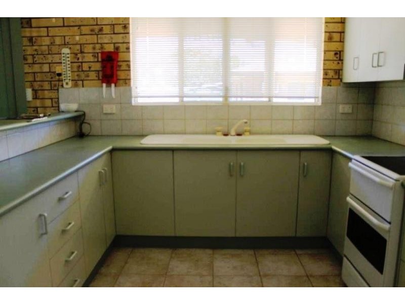 130 Hillview Road, Bowen QLD 4805