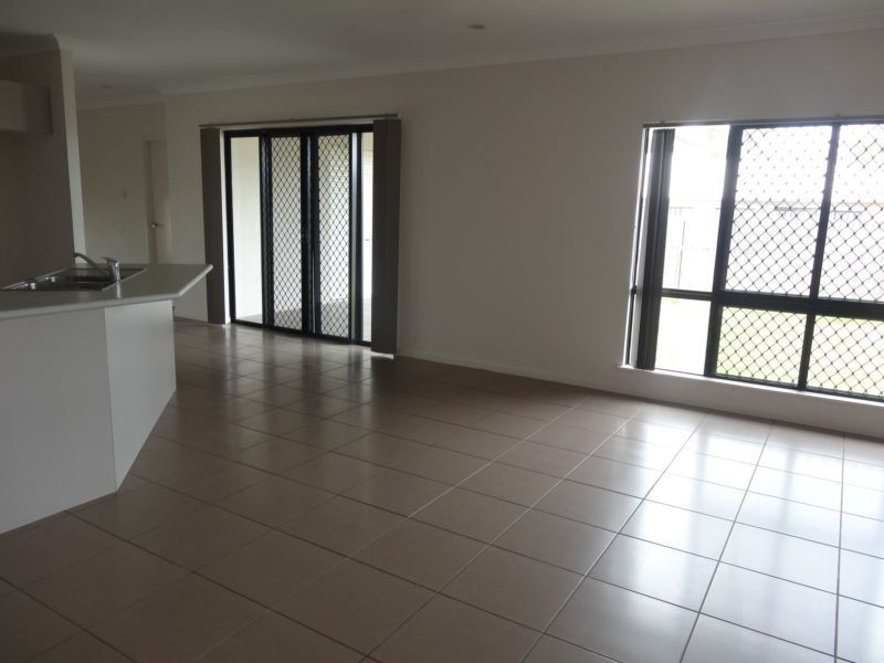 4 COWRIE STREET, Bowen QLD 4805