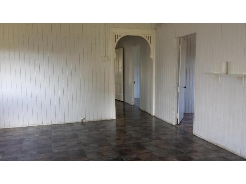 94 Herbert Street, Bowen QLD 4805