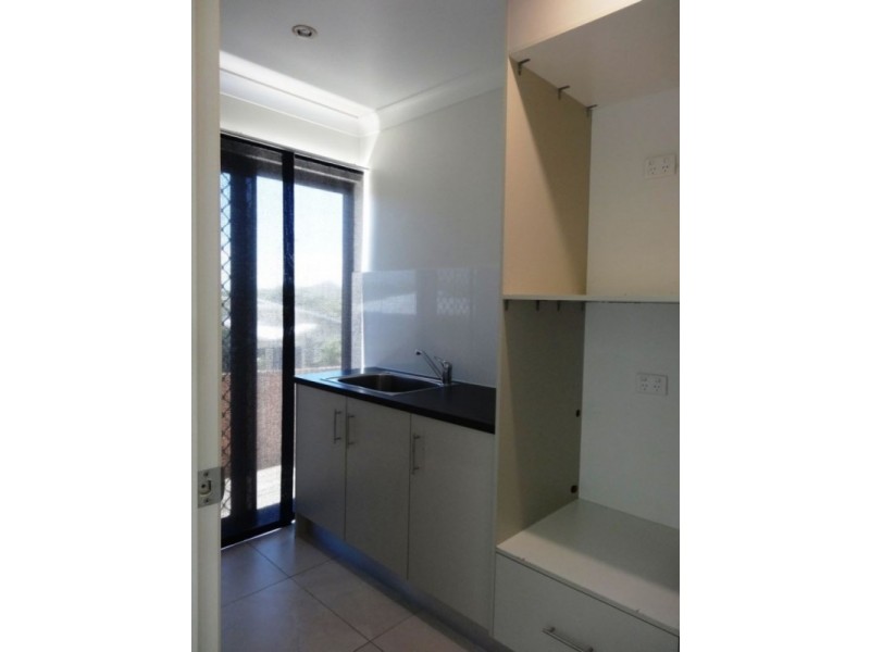 1 Siesta Court, Bowen QLD 4805