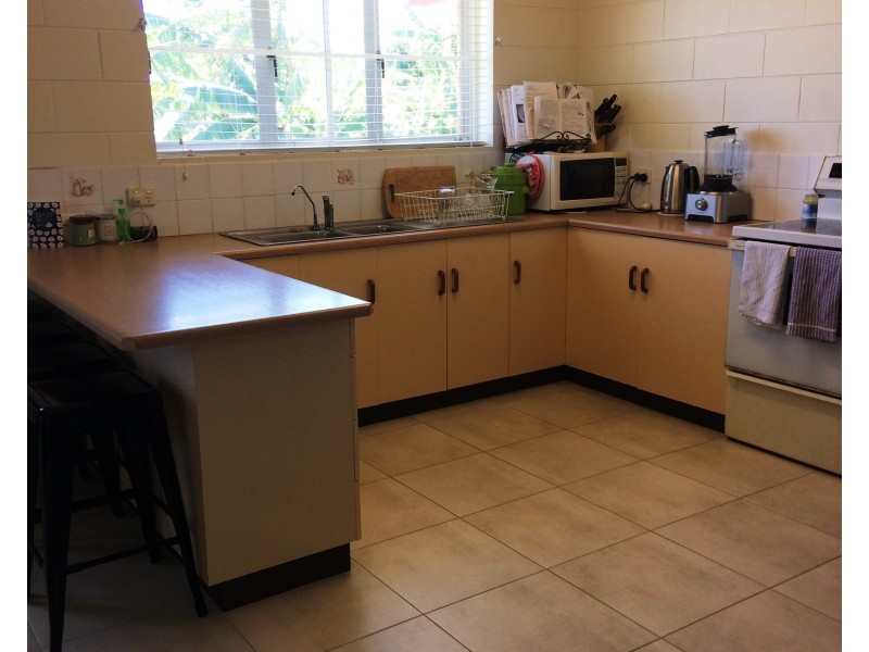 12 Inverdon Road, Bowen QLD 4805