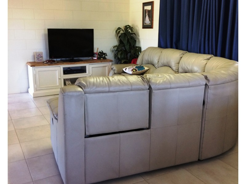 12 Inverdon Road, Bowen QLD 4805