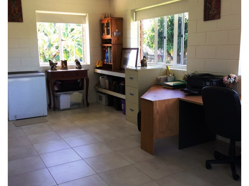 12 Inverdon Road, Bowen QLD 4805