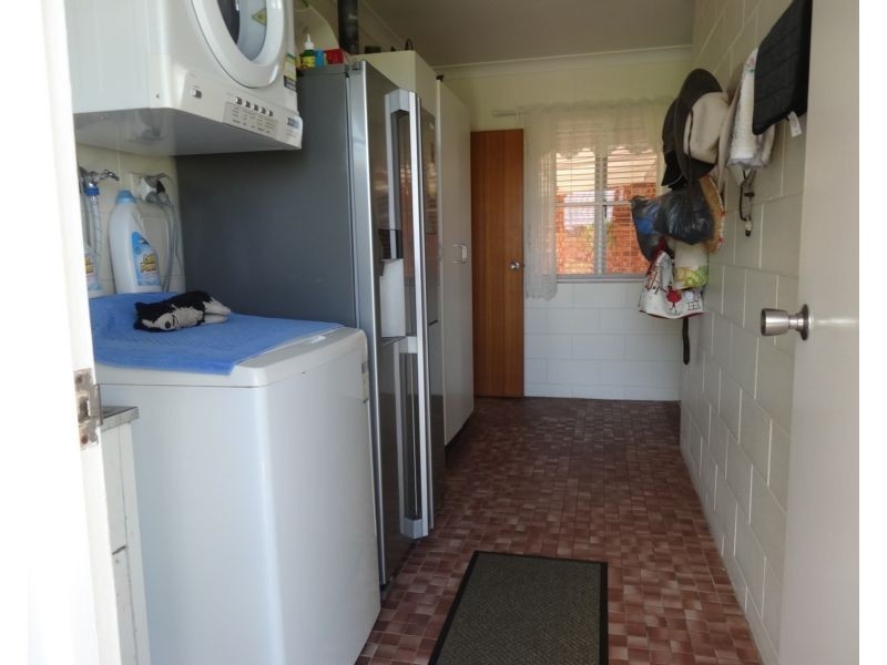 12 Inverdon Road, Bowen QLD 4805