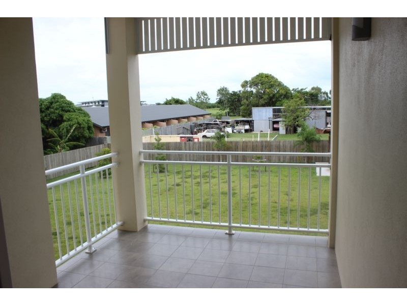 11/10 Williams Street, Bowen QLD 4805