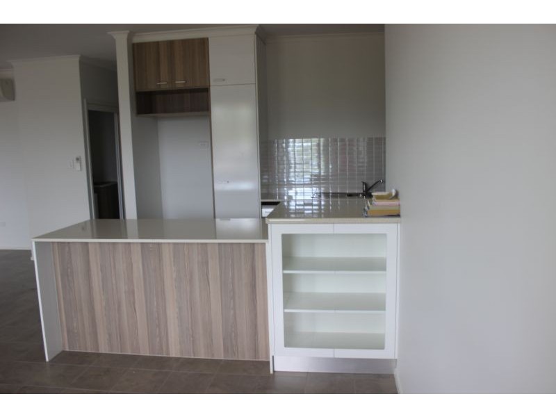 11/10 Williams Street, Bowen QLD 4805