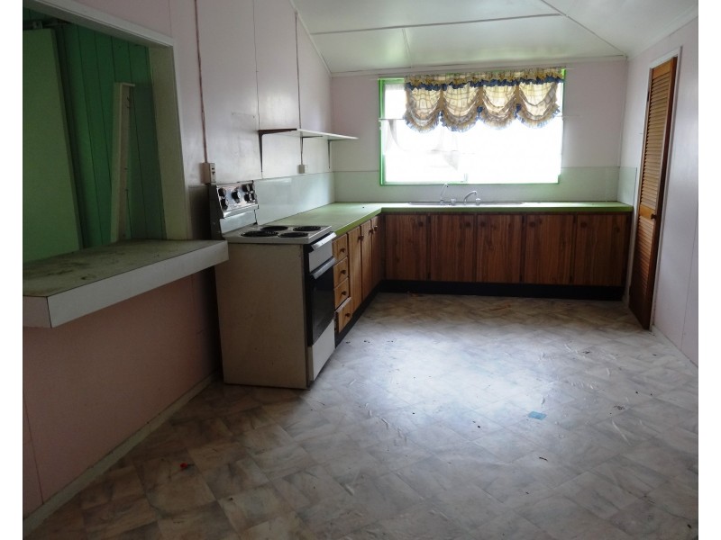 43 Pelican Street, Collinsville QLD 4804