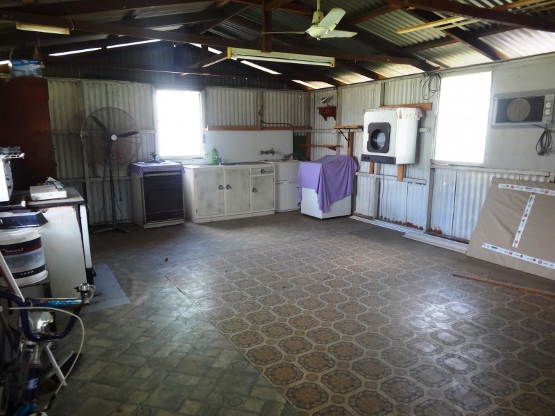 8300 Collinsville Mt Douglas Road, Collinsville QLD 4804