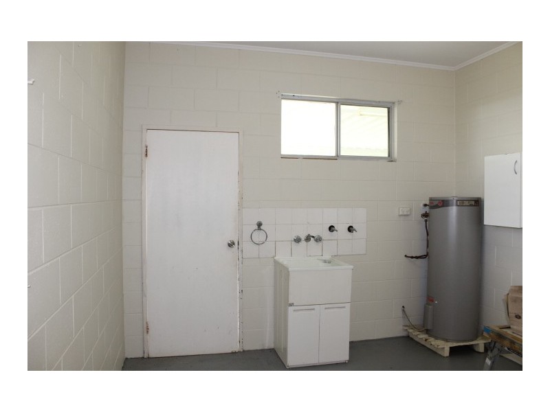6 Rodney Street, Bowen QLD 4805