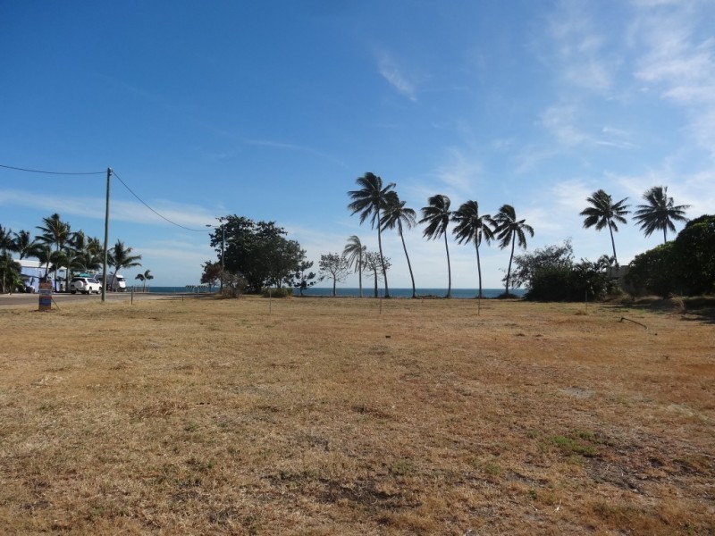 14 Howard Street, Bowen QLD 4805