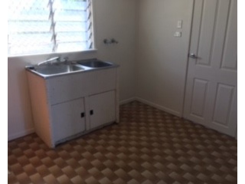 24 Tollington Road, Bowen QLD 4805