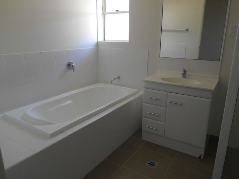5 Baker Street, Bowen QLD 4805