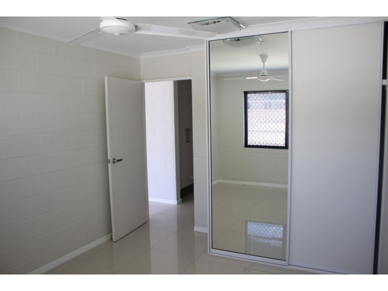 1/89 Powell Street, Bowen QLD 4805