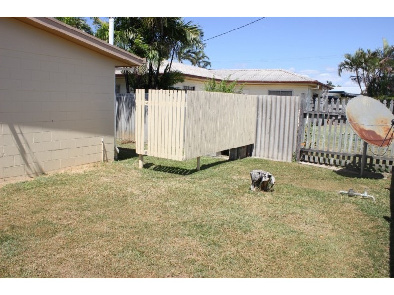 1/89 Powell Street, Bowen QLD 4805