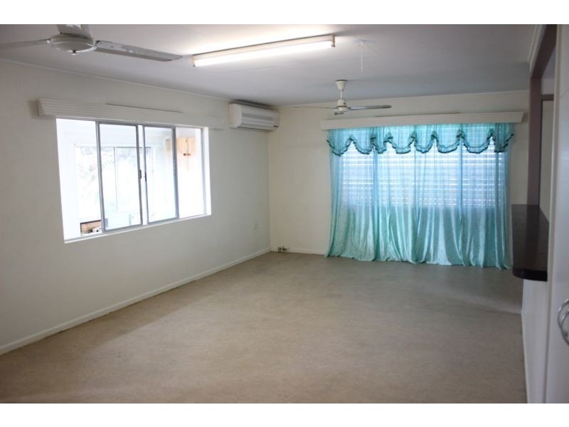 118 Powell Street, Bowen QLD 4805