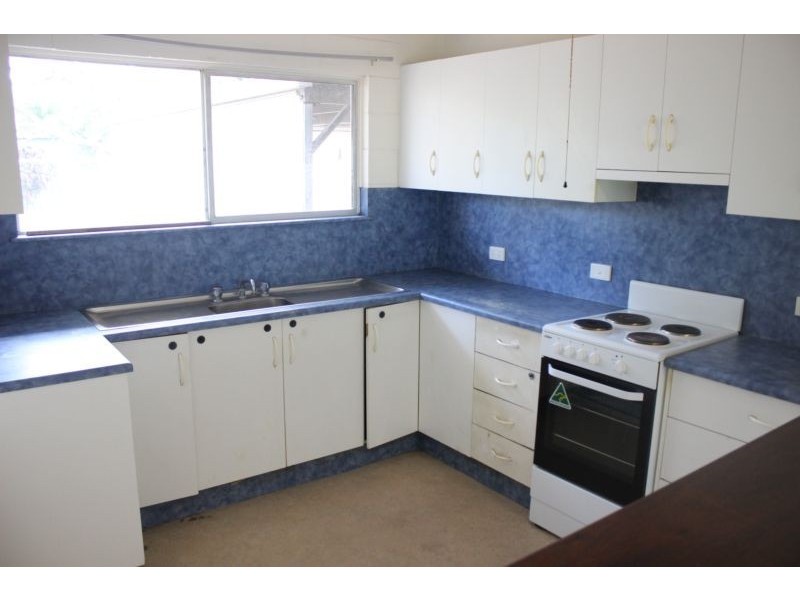 118 Powell Street, Bowen QLD 4805