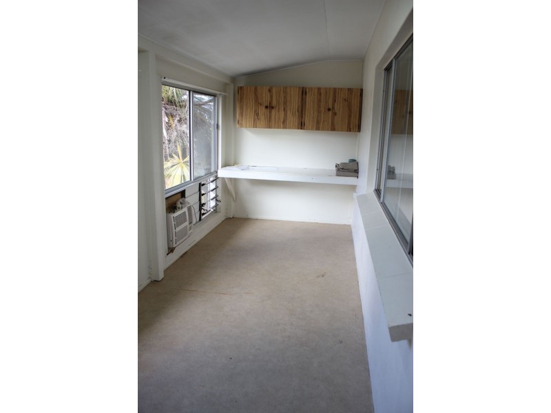 118 Powell Street, Bowen QLD 4805