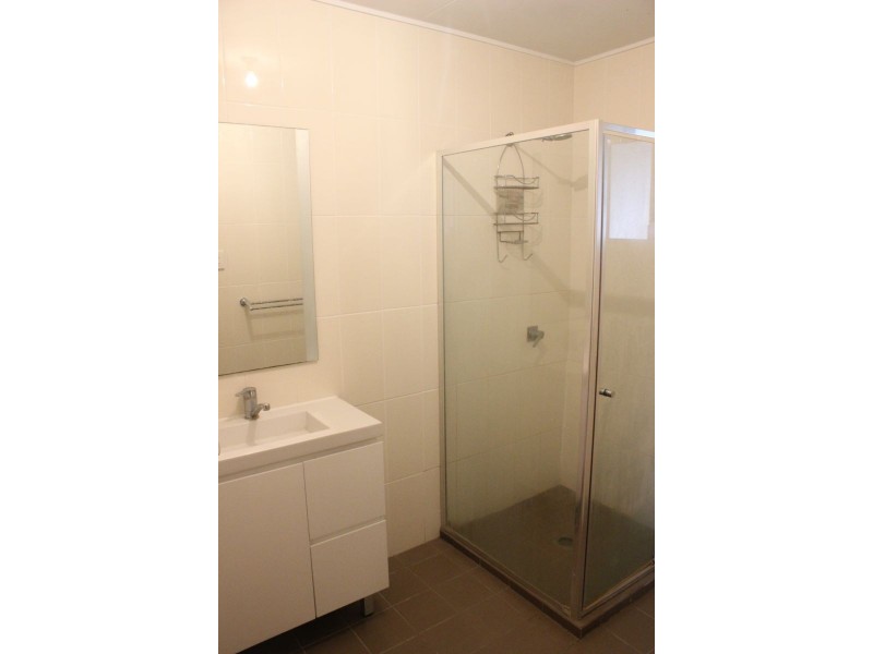 118 Powell Street, Bowen QLD 4805