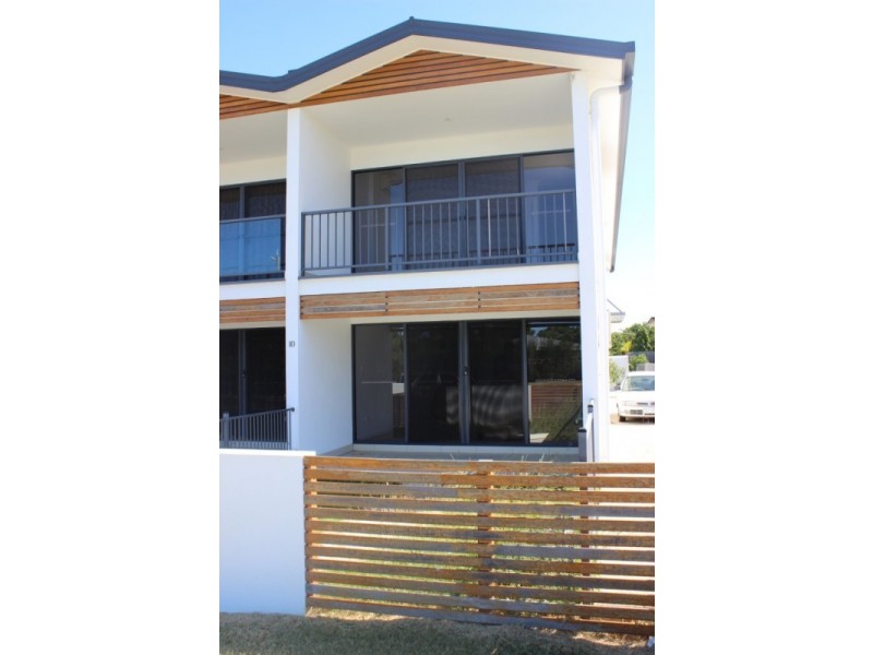 10/74a Powell Street, Bowen QLD 4805