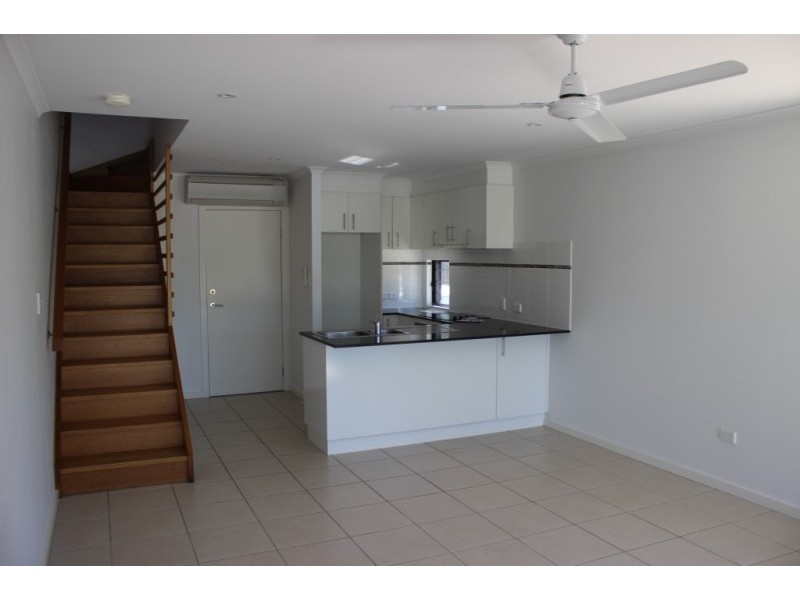 10/74a Powell Street, Bowen QLD 4805