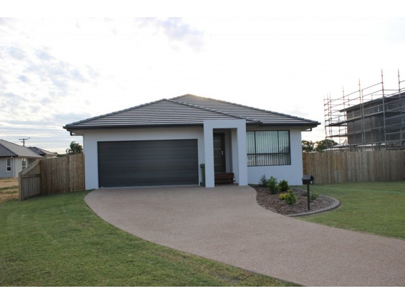 19 Baker Street, Bowen QLD 4805