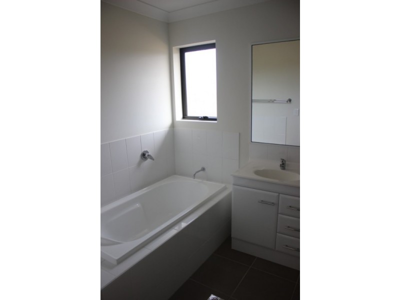 19 Baker Street, Bowen QLD 4805
