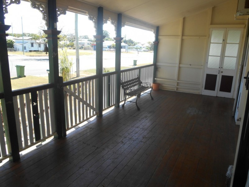 17 Powell Street, Bowen QLD 4805