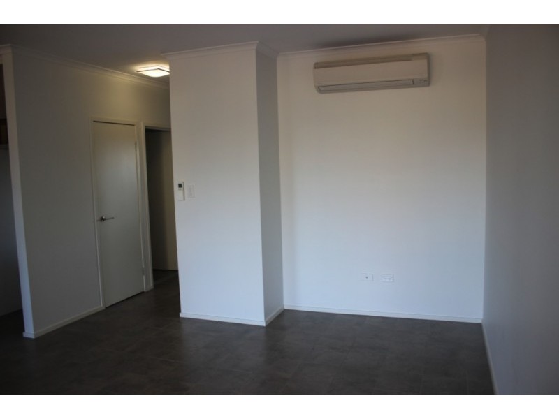 2/10 Williams Street, Bowen QLD 4805