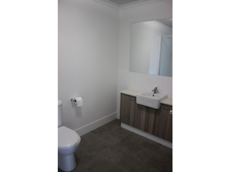 2/10 Williams Street, Bowen QLD 4805