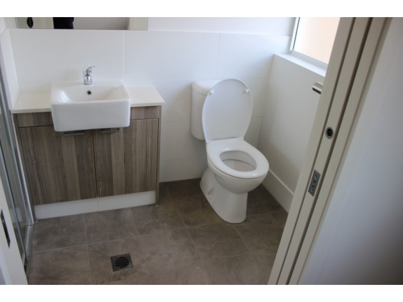 2/10 Williams Street, Bowen QLD 4805