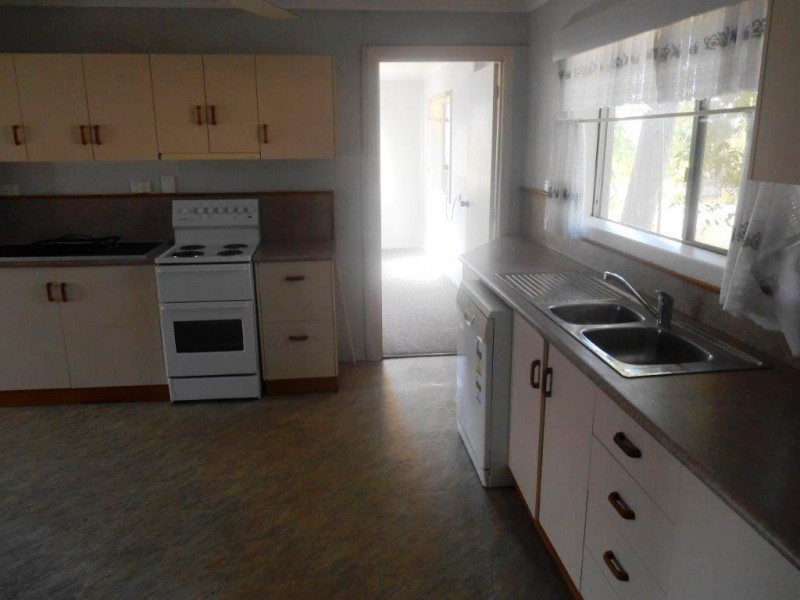 23 Queens Road, Bowen QLD 4805