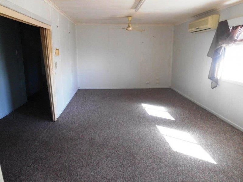 23 Queens Road, Bowen QLD 4805