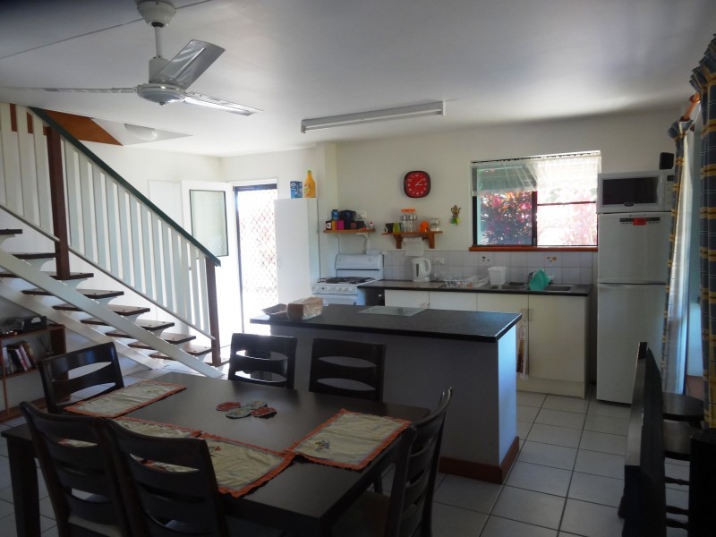 6 Baxter Avenue, Bowen QLD 4805