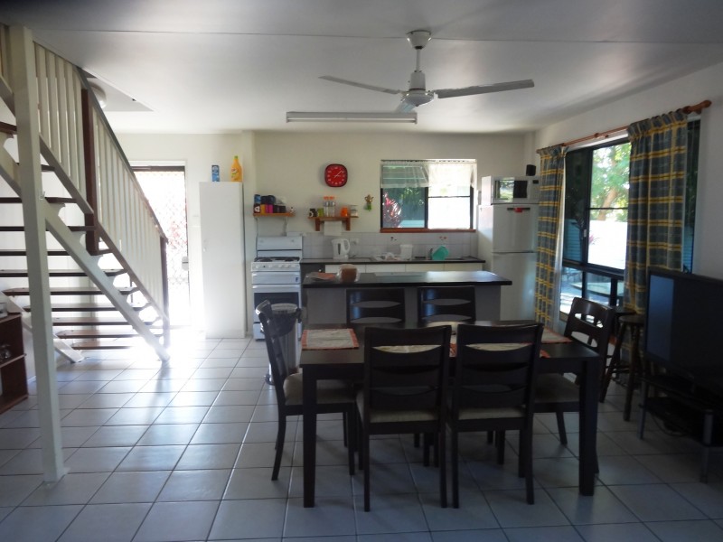 6 Baxter Avenue, Bowen QLD 4805
