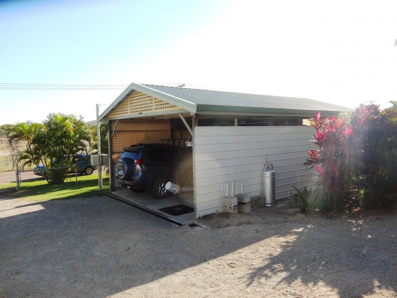 6 Baxter Avenue, Bowen QLD 4805