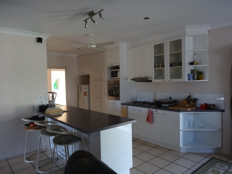 11 Kirkpatrick Court, Bowen QLD 4805