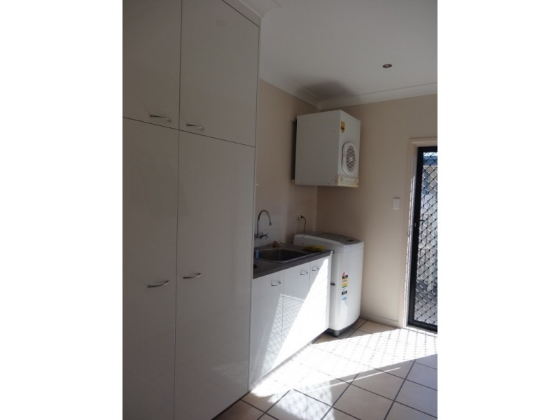 11 Kirkpatrick Court, Bowen QLD 4805