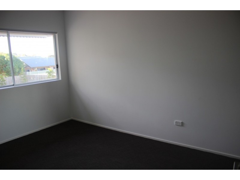 4/10 Williams Street, Bowen QLD 4805