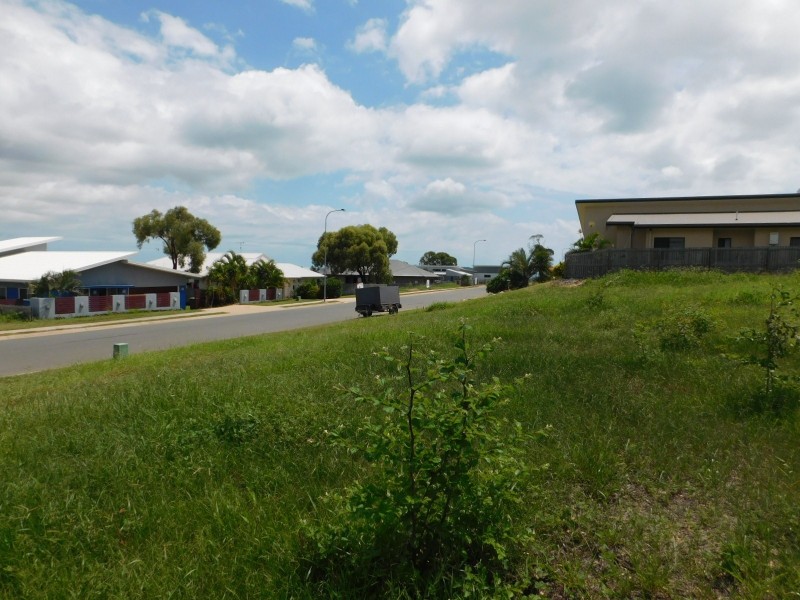 6 Sunshine Court, Bowen QLD 4805