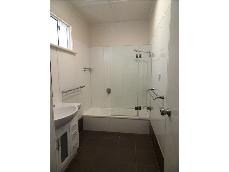 77 Tollington Road, Bowen QLD 4805