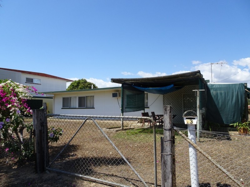 13 Rosshall Street, Bowen QLD 4805