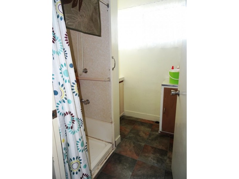 13 Rosshall Street, Bowen QLD 4805